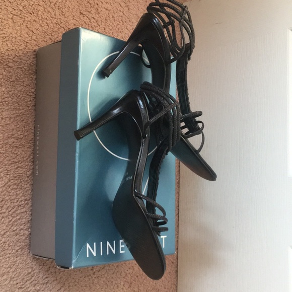 Nine West Fancy Black Sandals - Picture 4 of 4